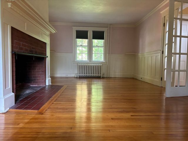 100 Dana, Amherst, MA 01002