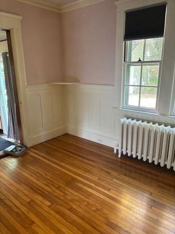 100 Dana, Amherst, MA 01002