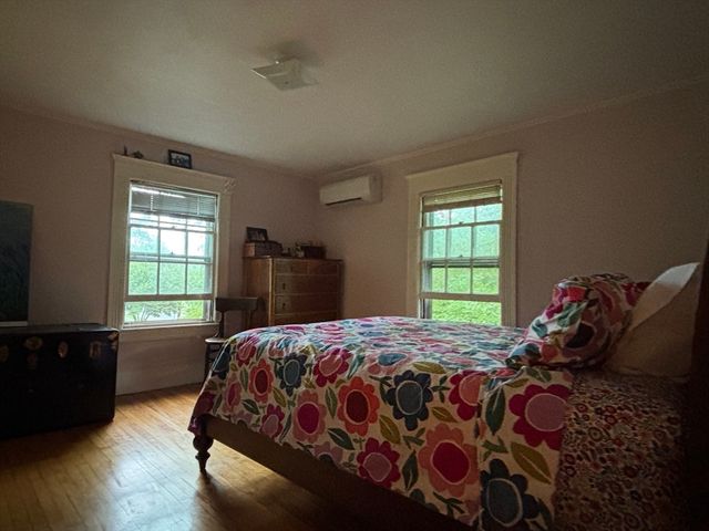 100 Dana, Amherst, MA 01002