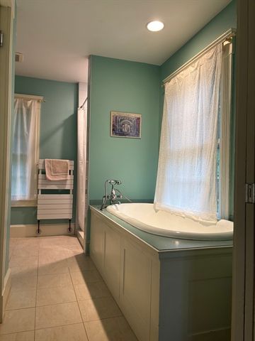 100 Dana, Amherst, MA 01002