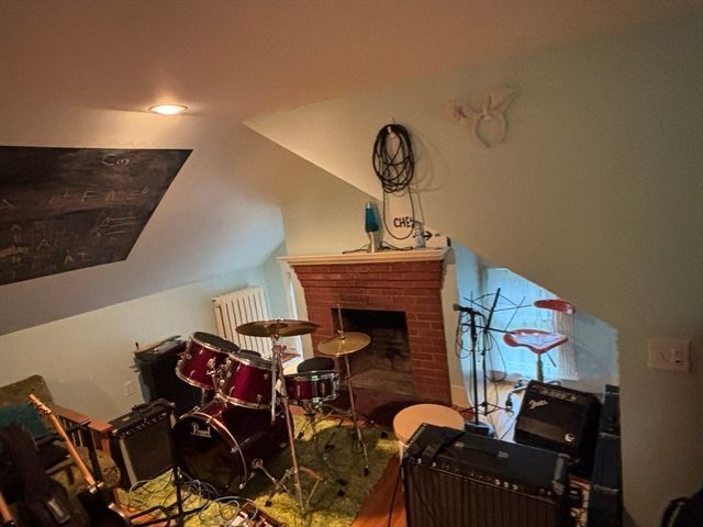 100 Dana, Amherst, MA 01002