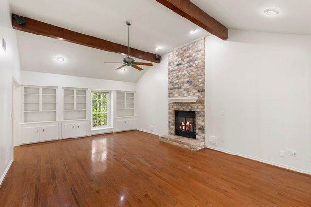 1 Cape Chestnut Drive, The Woodlands, TX 77381