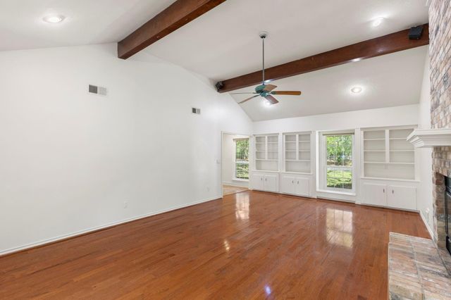 1 Cape Chestnut Drive, The Woodlands, TX 77381