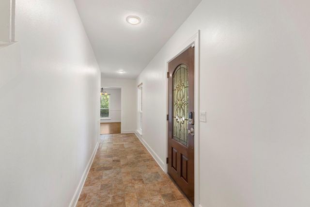 1 Cape Chestnut Drive, The Woodlands, TX 77381