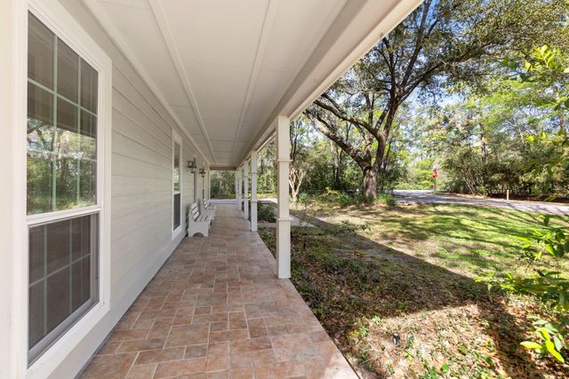 1 Cape Chestnut Drive, The Woodlands, TX 77381