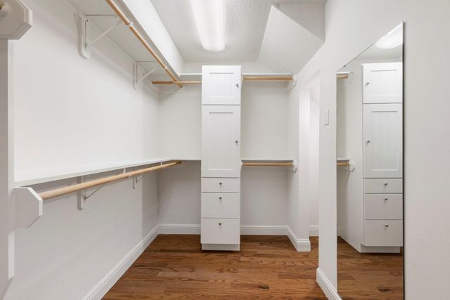 1 Cape Chestnut Drive, The Woodlands, TX 77381