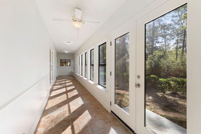 1 Cape Chestnut Drive, The Woodlands, TX 77381