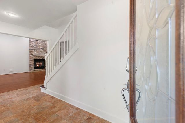 1 Cape Chestnut Drive, The Woodlands, TX 77381