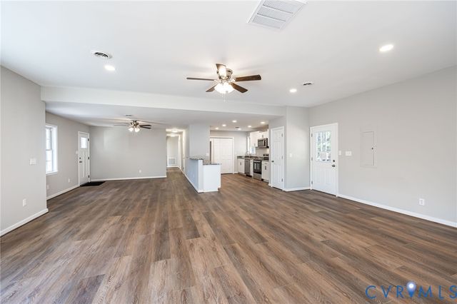 16702 S Crater Rd, Petersburg, VA 23805