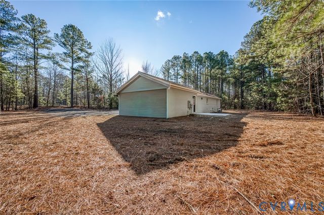 16702 S Crater Rd, Petersburg, VA 23805