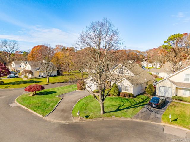 19 Saddlebrook Court, Middle Island, NY 11953