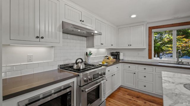 620 Dry Creek Rd, Healdsburg, CA 95448