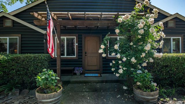 620 Dry Creek Rd, Healdsburg, CA 95448