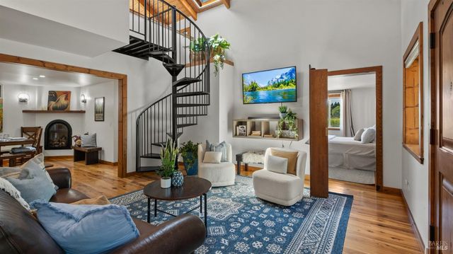 620 Dry Creek Rd, Healdsburg, CA 95448