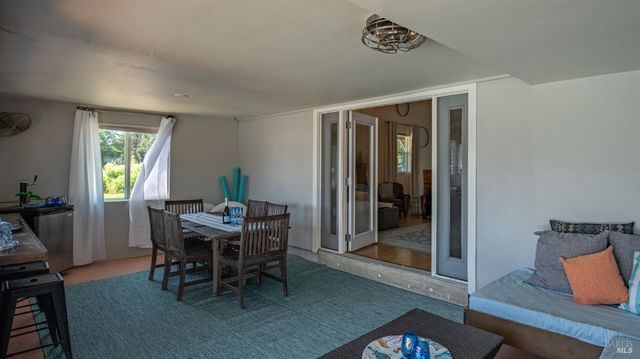 620 Dry Creek Rd, Healdsburg, CA 95448