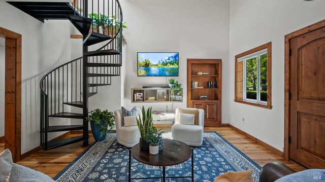 620 Dry Creek Rd, Healdsburg, CA 95448