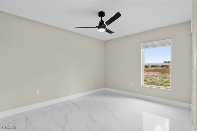 4010 NE 12th CT, Cape Coral, FL 33909