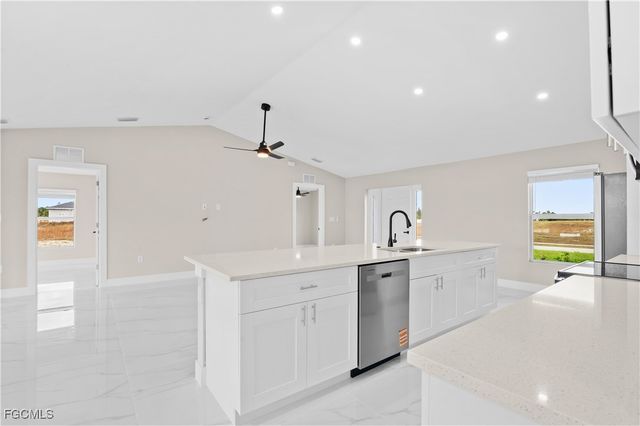 4010 NE 12th CT, Cape Coral, FL 33909