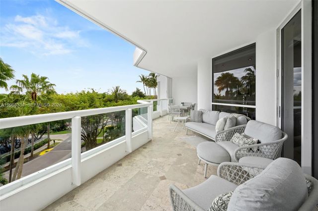 21150 NE 38 Ave 603, Aventura, FL 33180