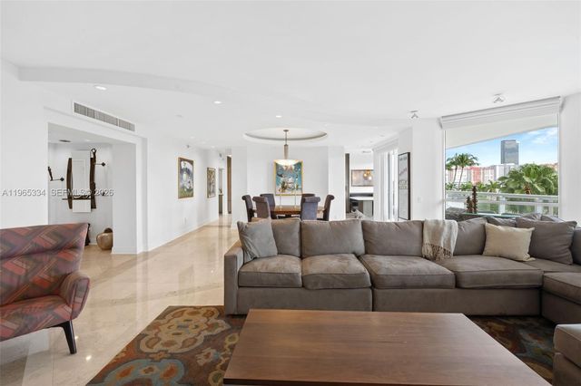 21150 NE 38 Ave 603, Aventura, FL 33180