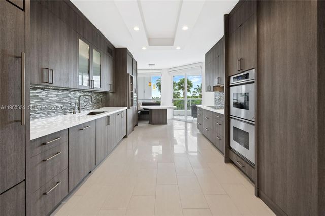 21150 NE 38 Ave 603, Aventura, FL 33180