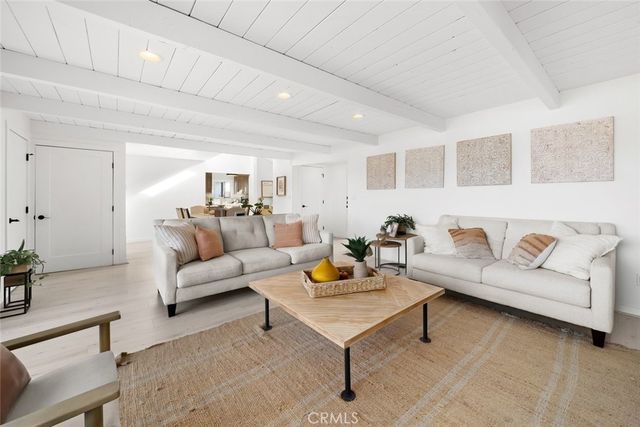 363 N 5th St, Grover Beach, CA 93433