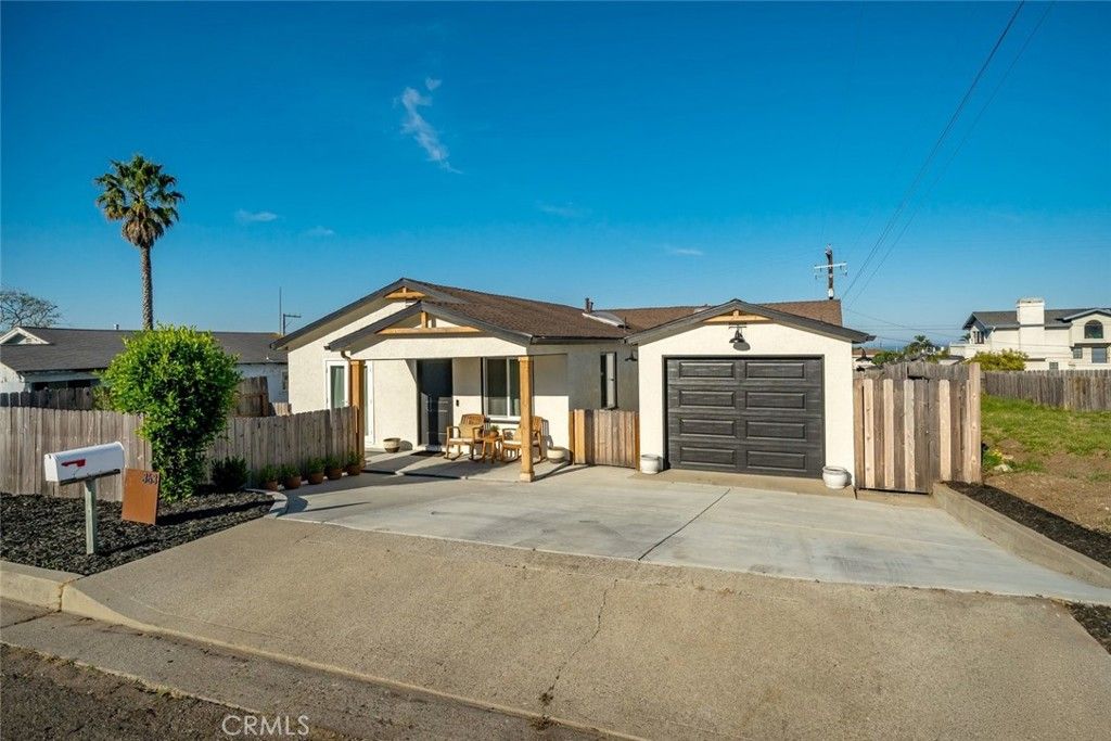 363 N 5th St, Grover Beach, CA 93433