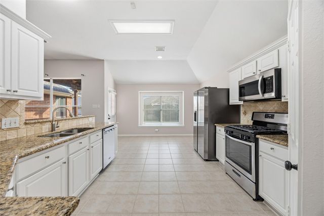 19718 Gable Woods Drive, Tomball, TX 77375