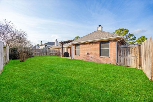 19718 Gable Woods Drive, Tomball, TX 77375