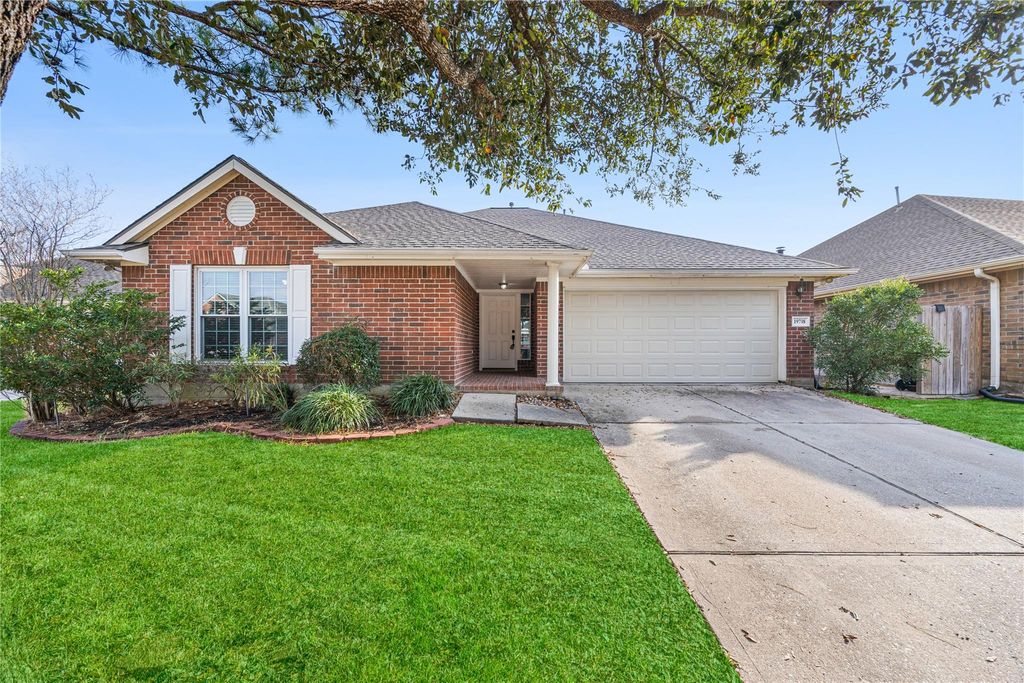 19718 Gable Woods Drive, Tomball, TX 77375