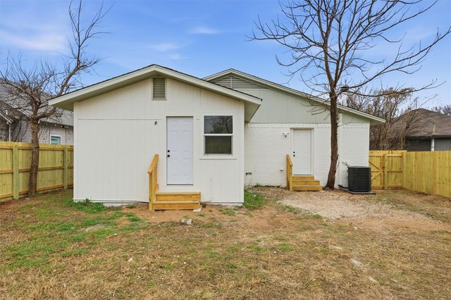 1221 Chestnut Street, Waco, TX 76704