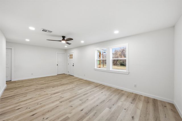 1221 Chestnut Street, Waco, TX 76704