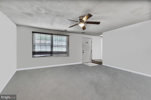 1926 DUTCH VILLAGE DR #T-229, Landover, MD 20785