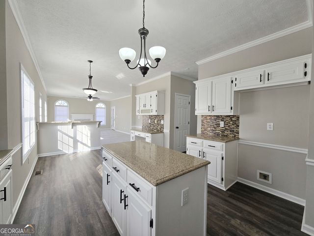 150 Varsailles Place, Ellenwood, GA 30294