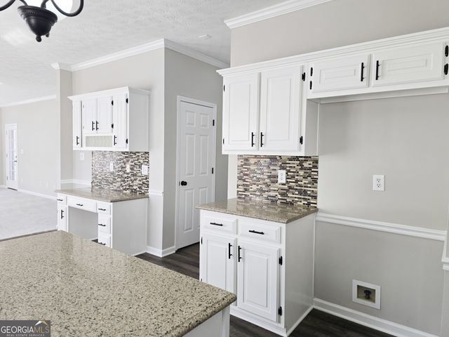 150 Varsailles Place, Ellenwood, GA 30294