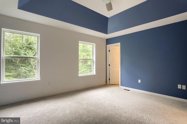 1 WOODS DR, Camp Hill, PA 17011
