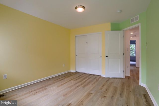 1 WOODS DR, Camp Hill, PA 17011