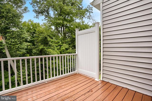 1 WOODS DR, Camp Hill, PA 17011