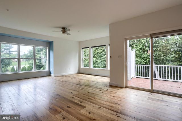 1 WOODS DR, Camp Hill, PA 17011