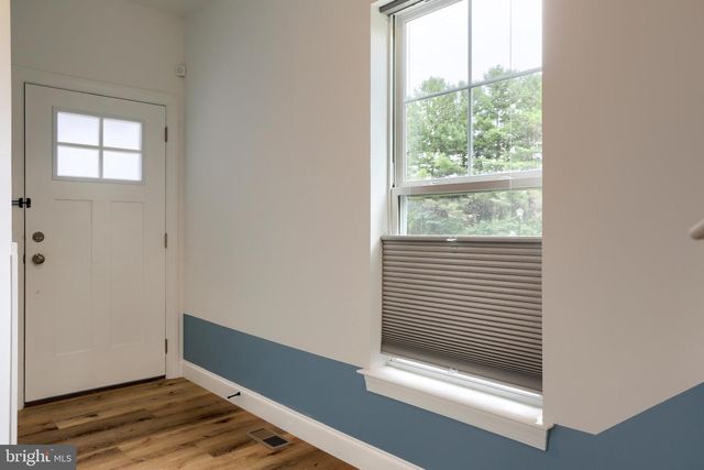 1 WOODS DR, Camp Hill, PA 17011