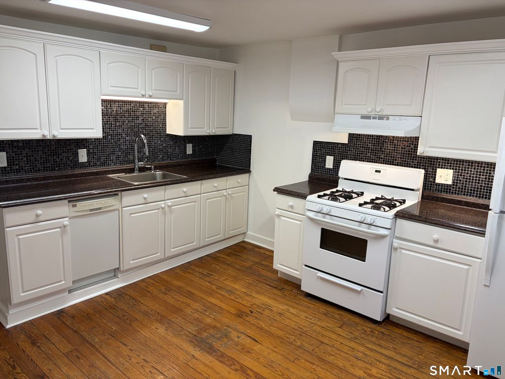 973 State Street 1, New Haven, CT 06511