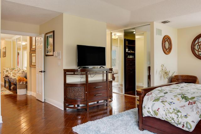 2070 Chagall Circle, West Palm Beach, FL 33409