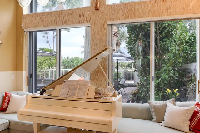 2070 Chagall Circle, West Palm Beach, FL 33409