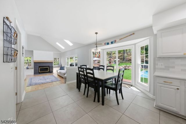 71 Chincopee Rd, Jefferson Twp., NJ 07849