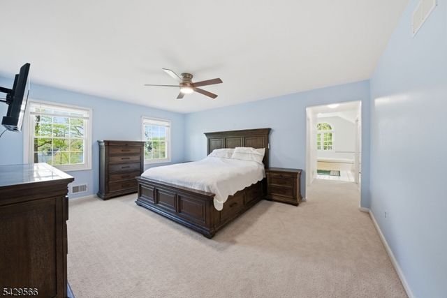 71 Chincopee Rd, Jefferson Twp., NJ 07849