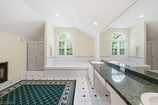 71 Chincopee Rd, Jefferson Twp., NJ 07849