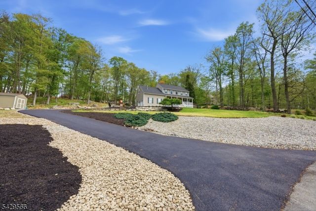 71 Chincopee Rd, Jefferson Twp., NJ 07849