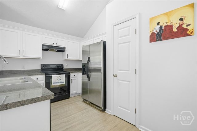115 S Circle Drive, Savannah, GA 31405