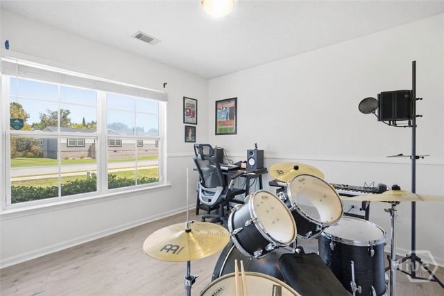 115 S Circle Drive, Savannah, GA 31405