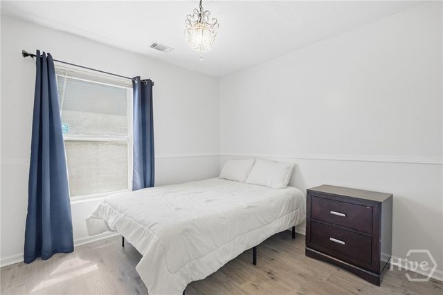 115 S Circle Drive, Savannah, GA 31405